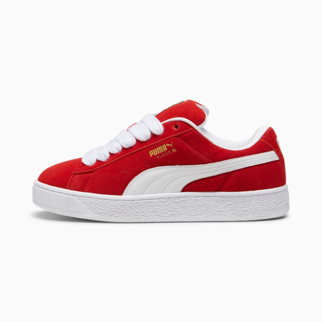 Puma Suede XL rouge et blanc - Sneaker streetwear iconique en daim avec bande blanche signature et semelle épaisse, style urbain tendance