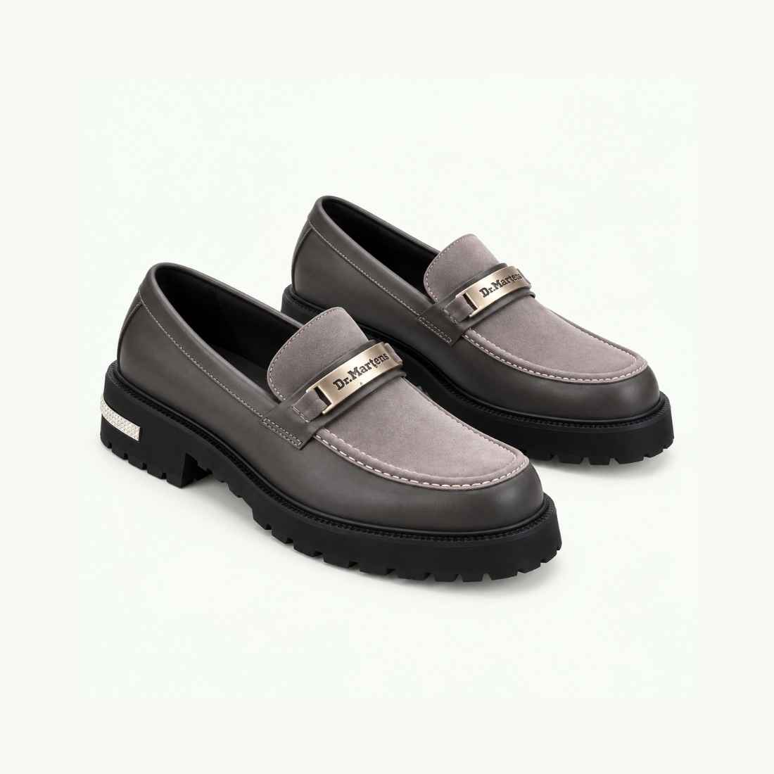 Mocassin gris taupe à semelle gomme