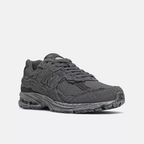 New Balance 2002R gris anthracite - Sneaker running rétro avec logo N signature, semelle sculptée et finitions daim premium, style urbain confortable