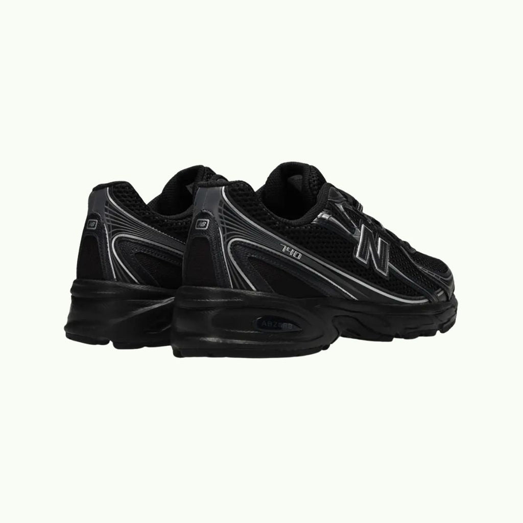 New Balance 740 Black Silver New Balance
