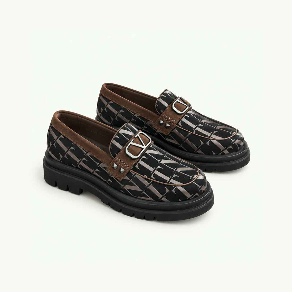 Mocassin noir à motif graphique
