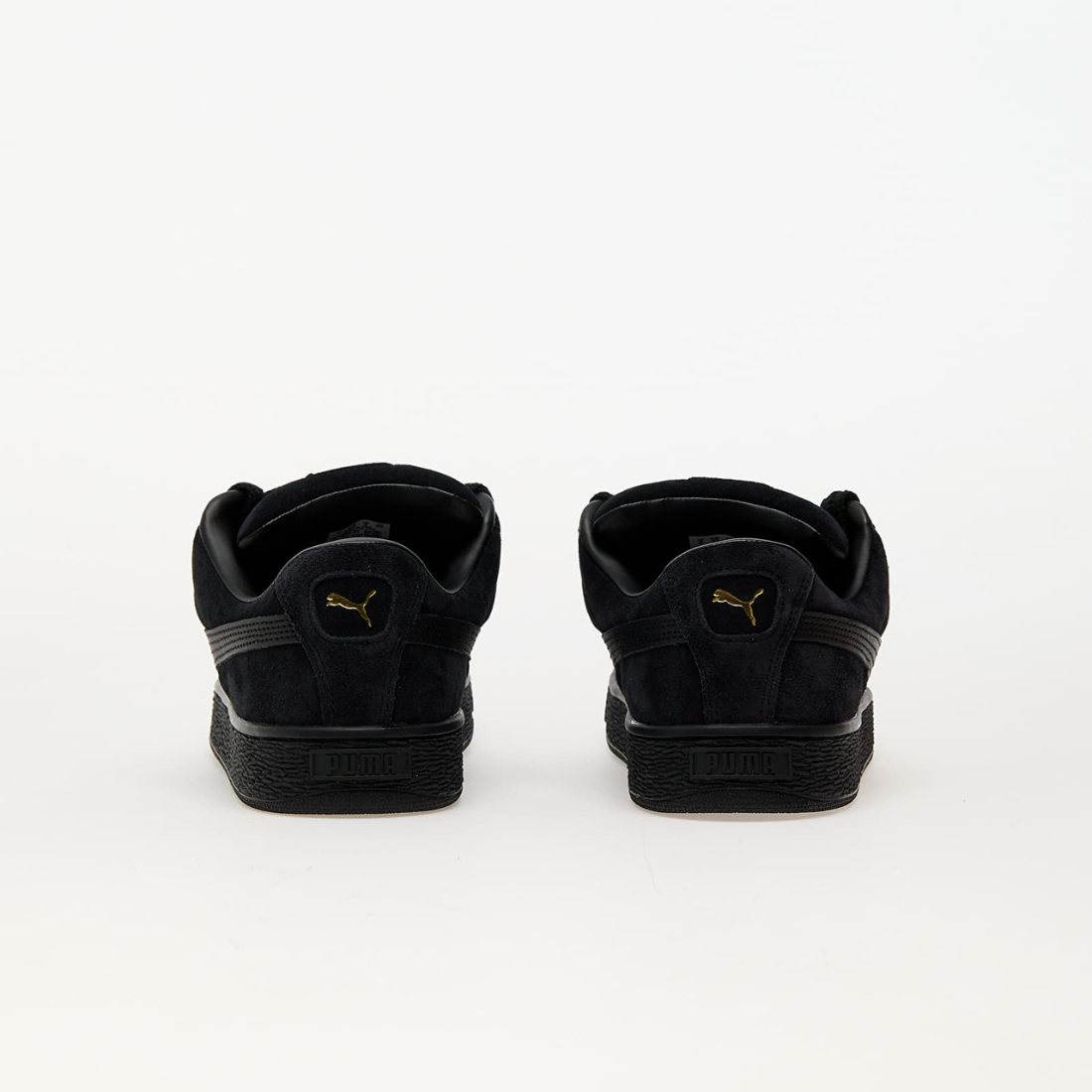 Puma Suede XL tout noir - Sneaker streetwear iconique en daim avec bande blanche signature et semelle épaisse, style urbain tendance