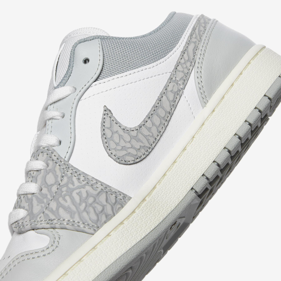 Air Jordan 1 Low PRM Smoke Grey Elephant Air Jordan 1 Low