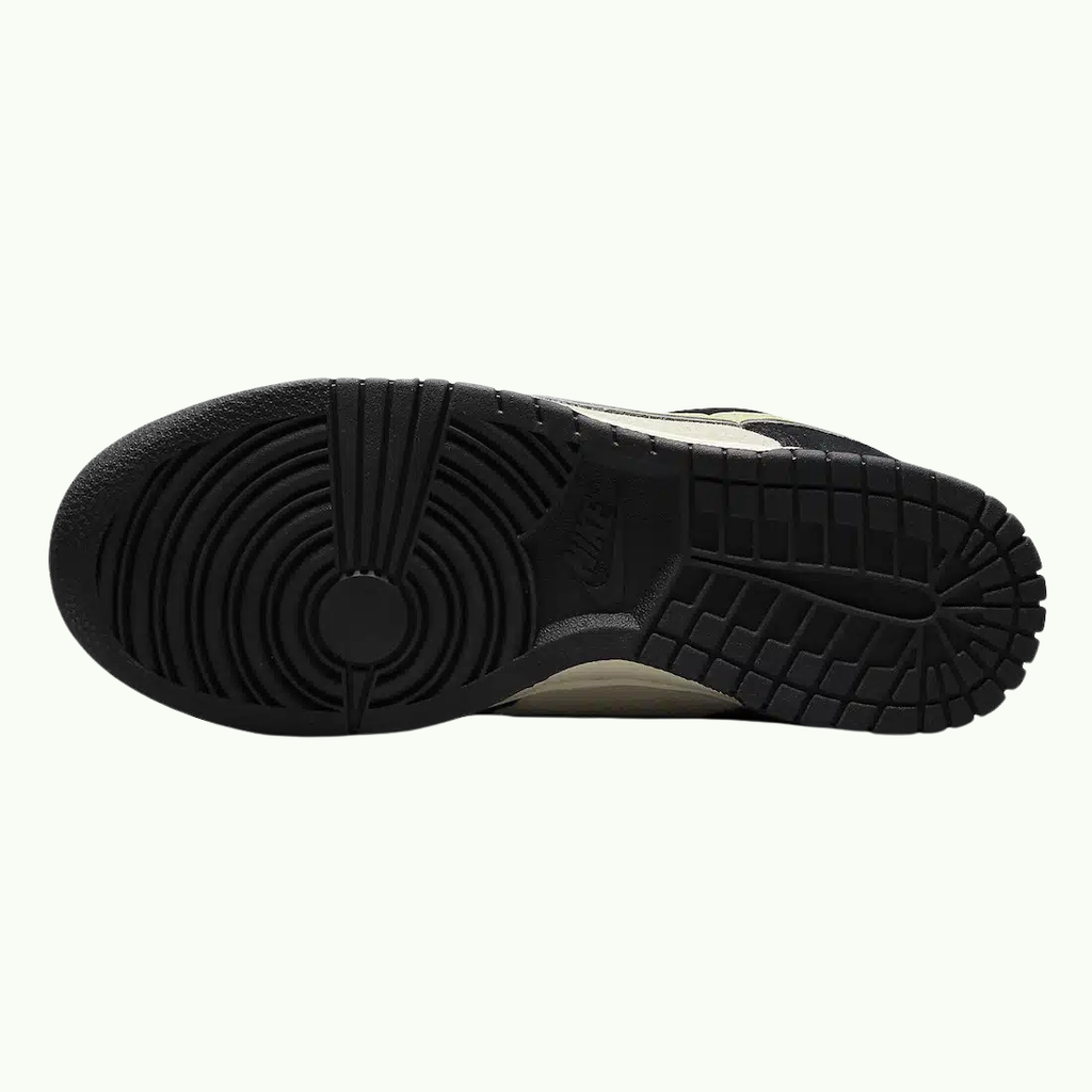 Nike Dunk Low LX Black Team Gold SB Dunk Low