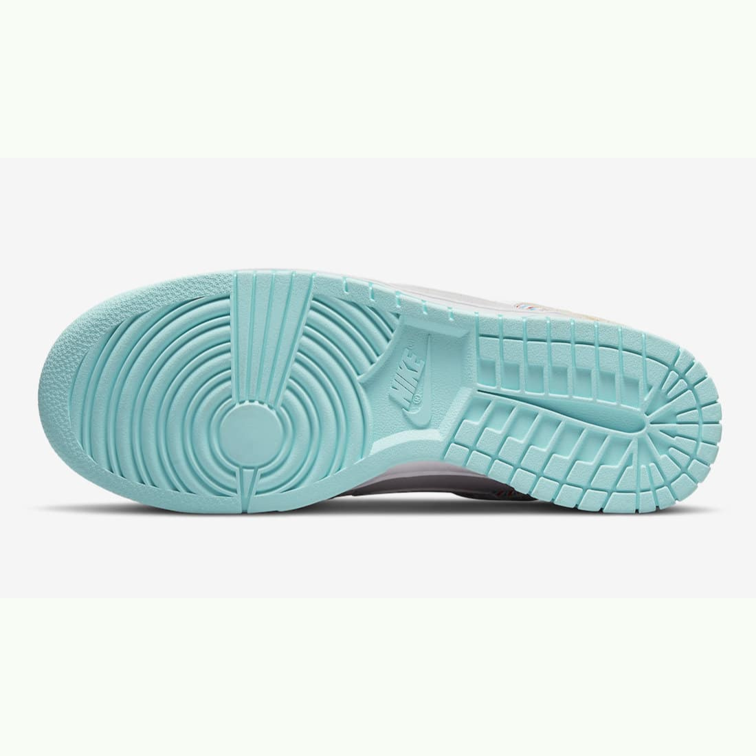 Nike Dunk Low SE Barber Shop Grise SB Dunk Low