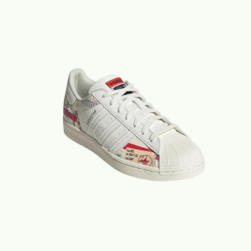 Adidas Superstar
