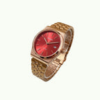 Casio MTP-B145 – Montre analogique or rose et cadran rouge