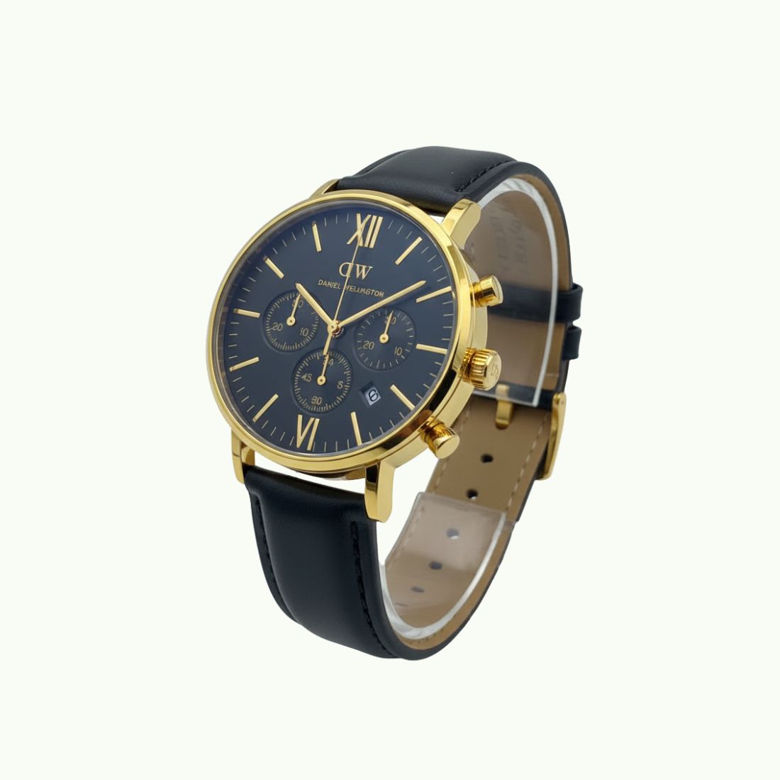 Daniel Wellington chronographe or et cadran bleu nuit bracelet cuir noir
